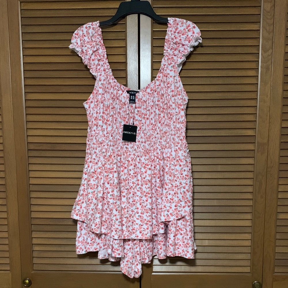 NWT Arden B Pink Red Floral Romper XL